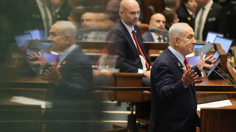 Netanyahu discute sábado 2.ª fase de Gaza com enviados norte-americanos