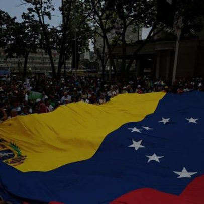 Apoios a Maduro manifestam-se em Caracas
