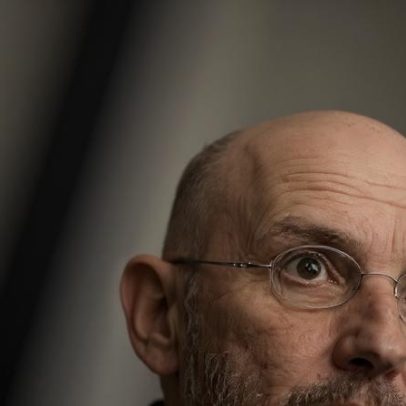 Pinto prepara despedida e pondera o futuro