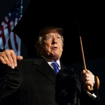 Trump diz que o Irão quer negociar; reunião planeada