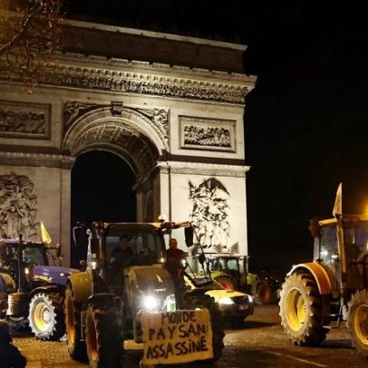 França: 350 tratores protestam contra acordo UE-Mercosul