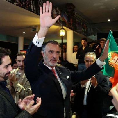 Regresso de Mariana Leitão e conversas de Cotrim com advogada