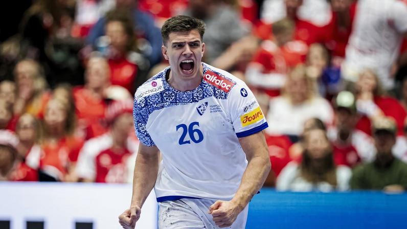 Francisco Costa em ação durante o Europeu de 2026