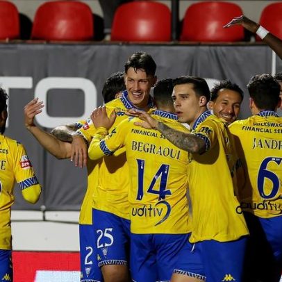 Estoril Praia goleia na Amadora e mantém nono lugar