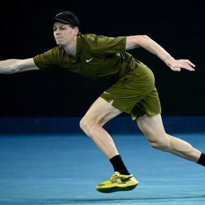 Sinner vence por 3-0 e avança no Open da Austrália
