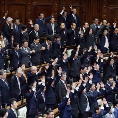 Japão convoca eleições legislativas para 8 de fevereiro