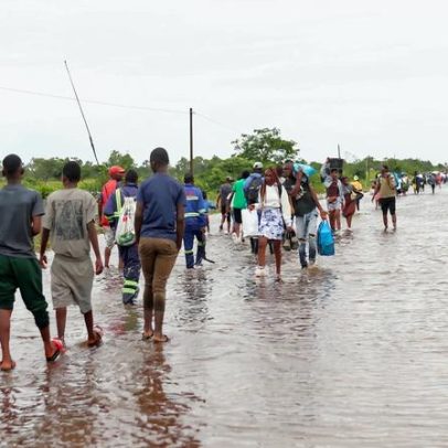 Quase 100 mil pessoas em centros de abrigo em Moçambique