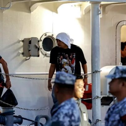 Dez desaparecidos após naufrágio de ferry nas Filipinas