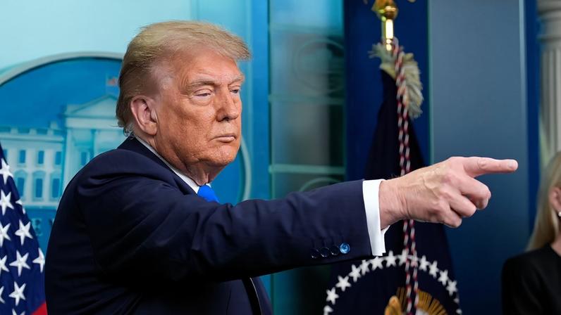 Líderes europeus vão discutir guerra na Ucrânia a Washington. Von der Leyen fica em terra