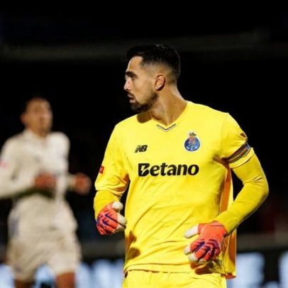 Diogo Costa eleito melhor guarda-redes de dezembro na Liga