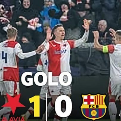 Slavia volta a marcar na Champions às custas do Barcelona