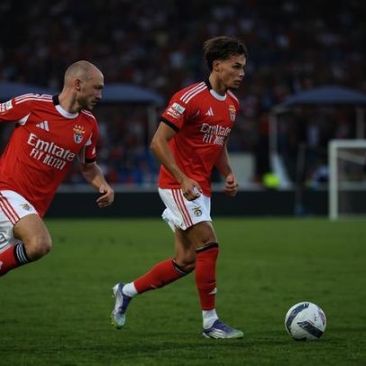 Manchester City avança interesse em jogador do Benfica, segundo fontes bósnias