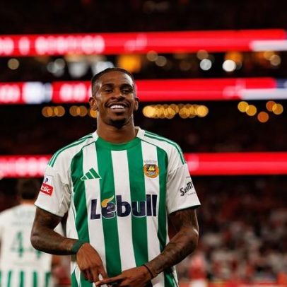 André Luiz comenta interesse do Benfica
