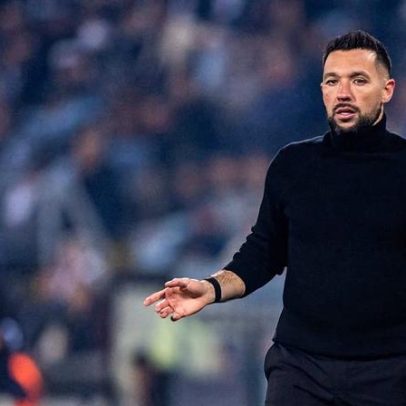 FC Porto retido em Praga após avaria no avião