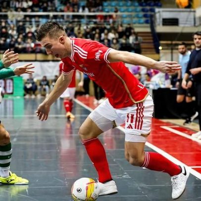 Oficial: ex-Benfica chega ao Sporting