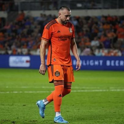 Ex-FC Porto regressa à MLS após mercado oficial