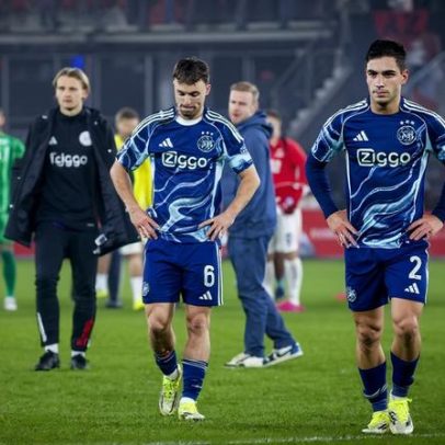 Ajax reembolsa adeptos após humilhação em Alkmaar