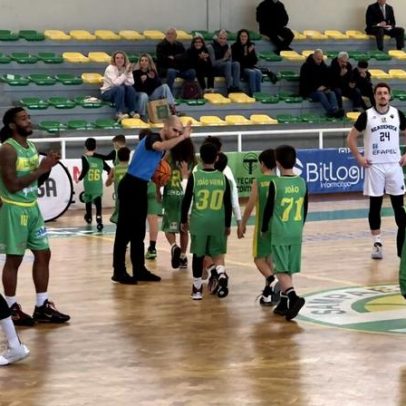 Resultados desportivos do fim de semana com os principais destaques