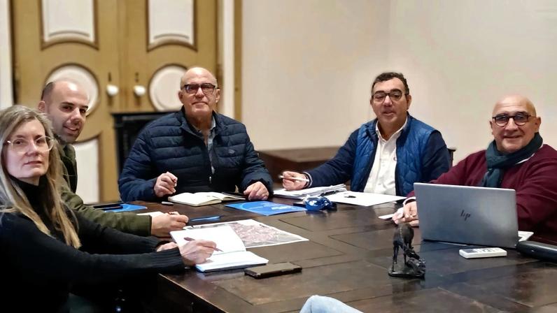 Câmara da Golegã reúne com a Floene para alargar rede de gás natural no concelho