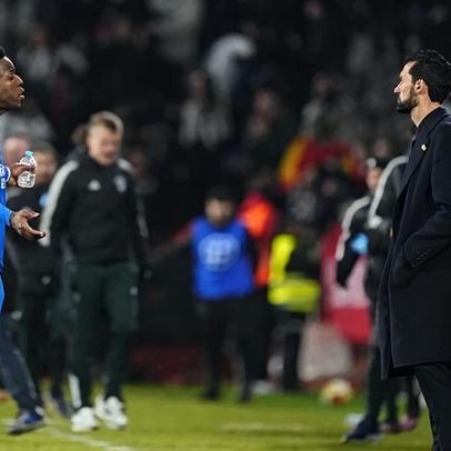 Vinicius e Arbeloa defendem aplicação de multas
