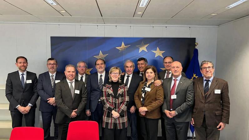 Presidente da Câmara de Anadia participa em visita ao Parlamento Europeu