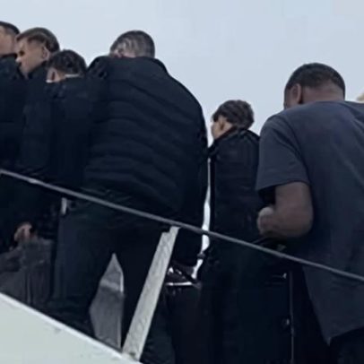 Soam os alarmes: Froholdt manca na subida para o avião
