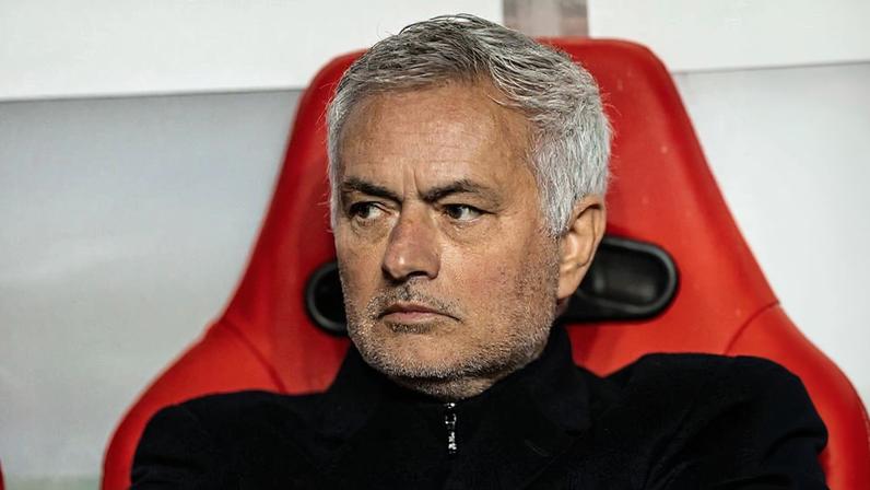 José Mourinho — Foto: IMAGO