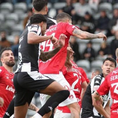 Nacional e Santa Clara empatam 3-3 na Choupana