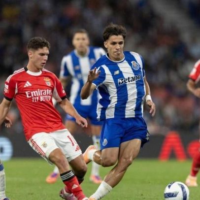 Álvaro Magalhães: nervosismo não pode existir ao vestir camisolas SLB/Porto