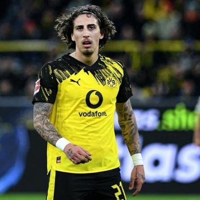 Fábio Silva titular no regresso do Dortmund às vitórias