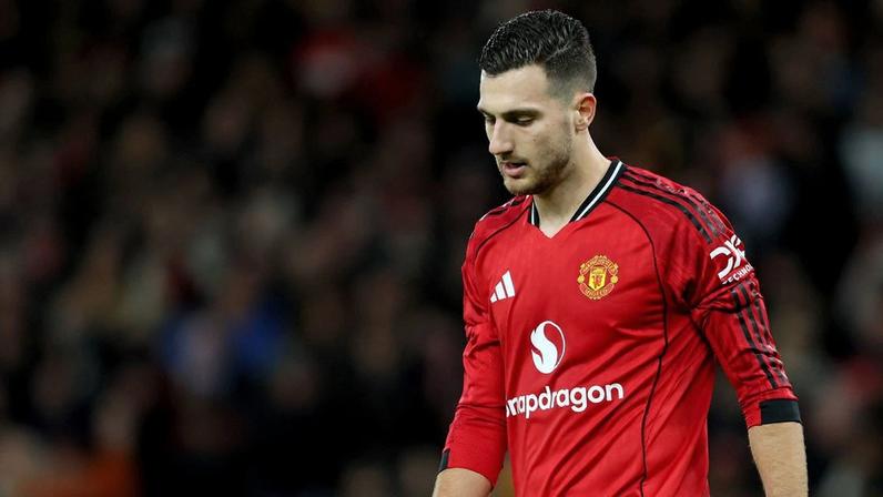 Diogo Dalot em ação pelo Manchester United
