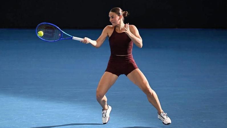 Sabalenka e Marta Kostyuk separadas após final tensa em Brisbane