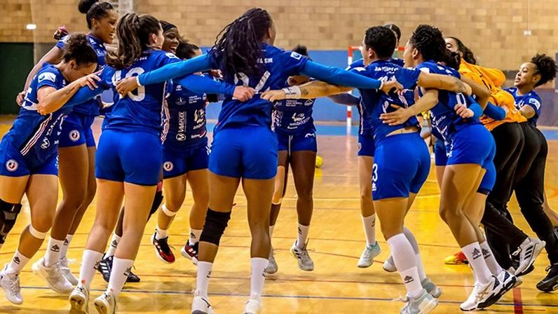 Andebol Feminino: Academia de São Pedro do Sul renovou com várias atletas