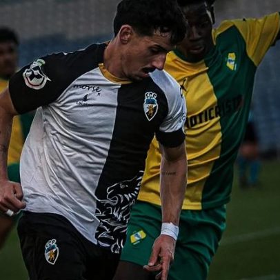 Extremo André Candeias renova com Farense até 2028