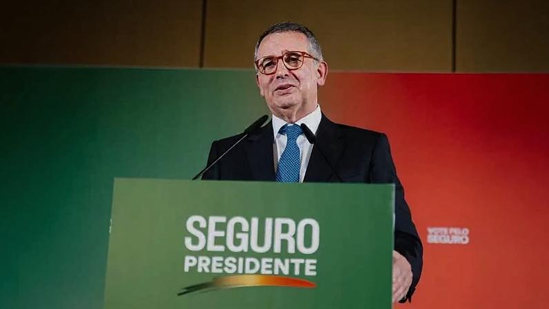 Seguro diz que voto à sua esquerda «não conta» e pode favorecer a direita