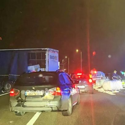 Despiste de camião danifica várias viaturas na A3