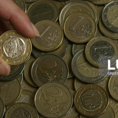 Famílias da zona euro poupam menos e investem menos no 3.º trimestre de 2025, diz Eurostat