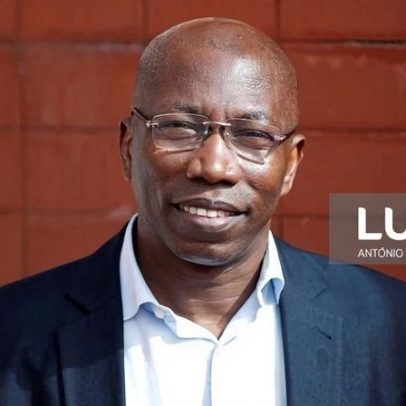 Domingos Simões Pereira, opositor guineense, é libertado