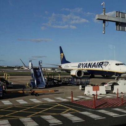 Ryanair anuncia expansão fora de Lisboa e acusa Portela de limitação artificial