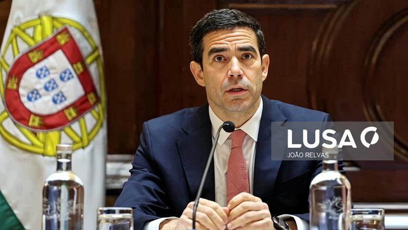 Somos mesmo contra o aumento da CAV da RTP - ministro