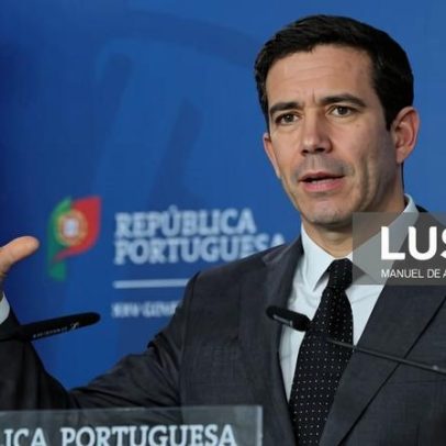 Governo aprova aumentos salariais para a função pública