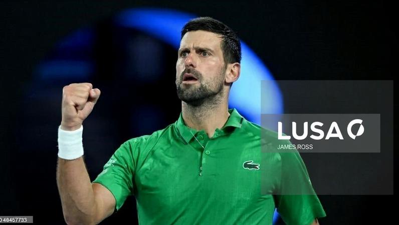 Djokovic bate bicampeão Sinner e vai lutar pelo 25.º major no Open da Austrália