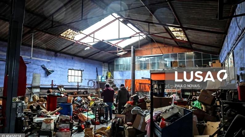 População de Pedrógão Grande obrigada a desenrascar-se após três dias sem energia e comunicações