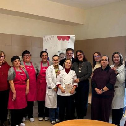 Chef Justa Nobre cria equipas de cozinha para melhorar refeições no Centro Escolar de Resende