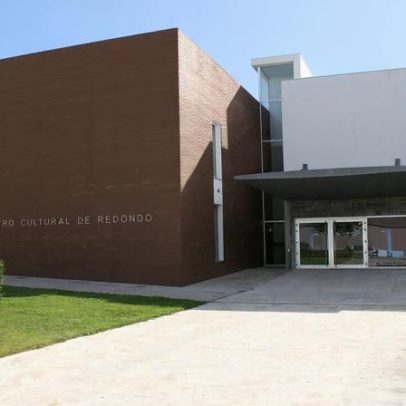 Auditório do Centro Cultural de Redondo recebeu mais de 250 espectadores em 2025