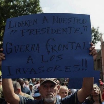 Partido de Maduro pede mobilização após ataque dos EUA