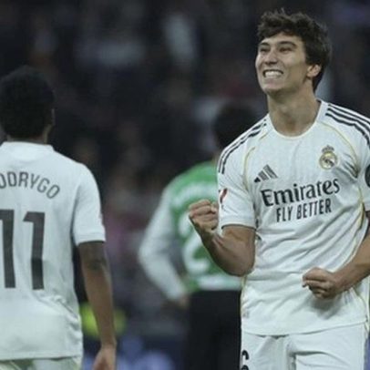 Real Madrid vence o Bétis com hat-trick de Gonzalo García