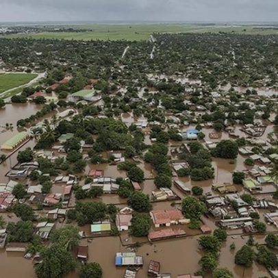 Inundações em Moçambique Agravam Crise Humanitária, Meio Milhão Afetado