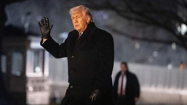 Trump diz que Estados Unidos terão soberania dos terrenos da base militar da Gronelândia