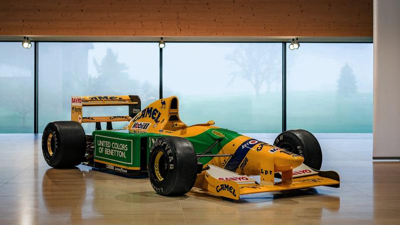 Monolugar com que Schumacher venceu a primeira vitória na F1 vai a leilão